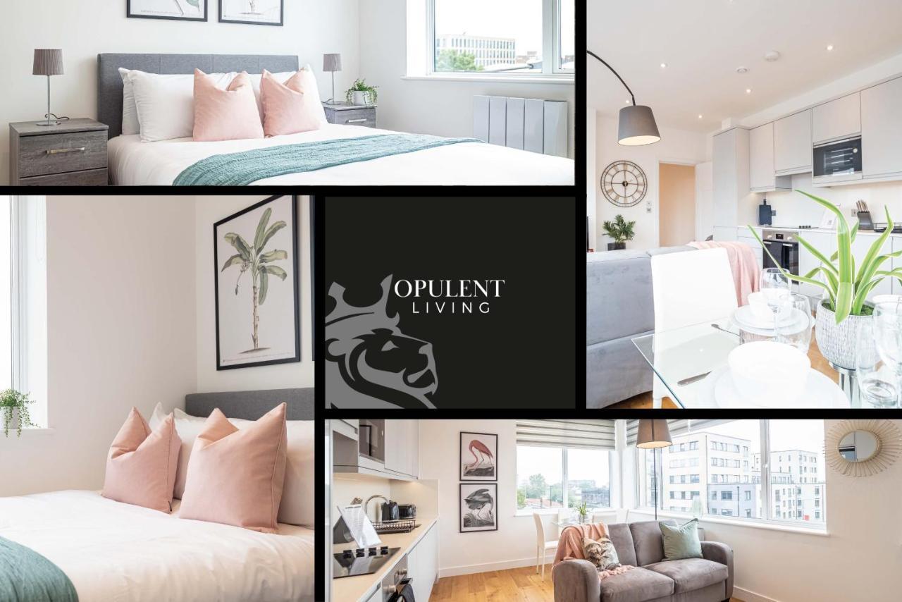 Luxe & Stylish 1 & 2 Bed Flats Near Heathrow, Legoland, & Windsor Слау Экстерьер фото
