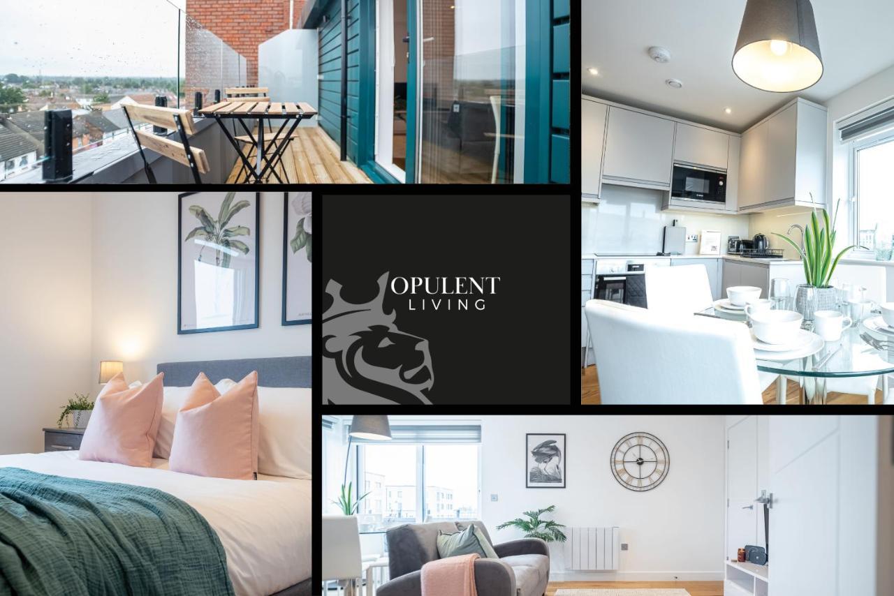 Luxe & Stylish 1 & 2 Bed Flats Near Heathrow, Legoland, & Windsor Слау Экстерьер фото